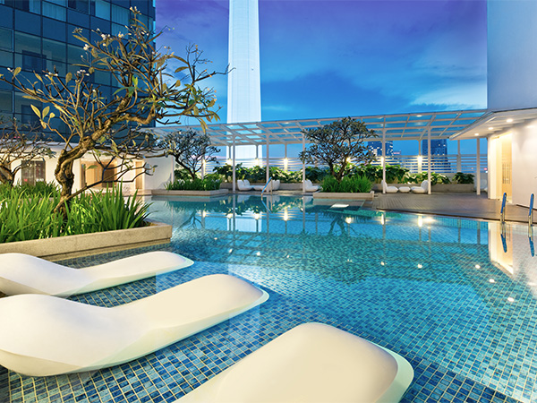 600px x 450px__Oasia Suites KL_Pool_Night_high